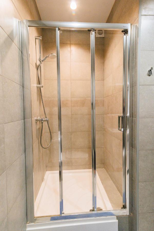 קייב Royal Tower Luxurious Smart Residence מראה חיצוני תמונה